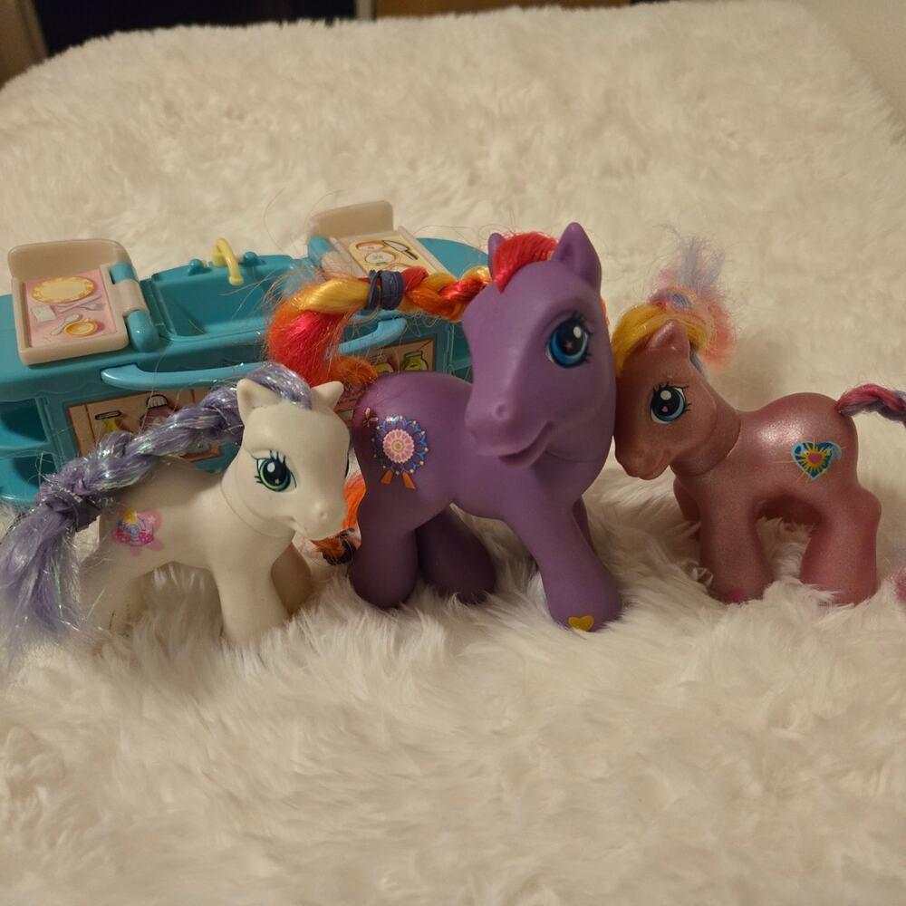 My Little Pony Set of 3 with Furniture